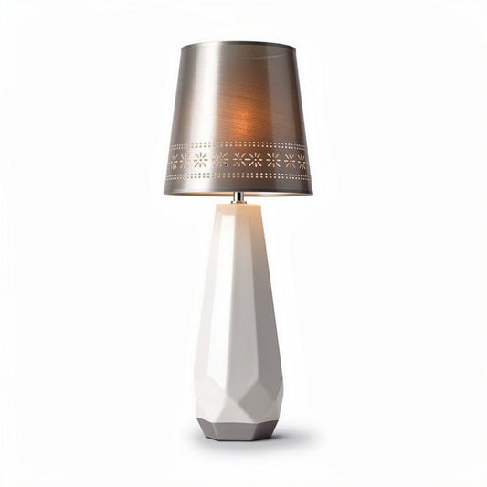 Tafellamp van wit keramiek met metalen kap in zilver 30 x 15 x 15cm